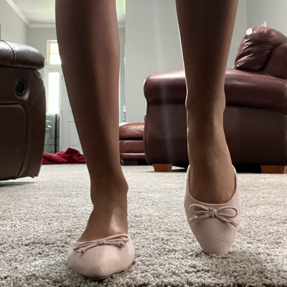 NWOT Pink Suede Ballet Flats with Bow - Picture 2 of 6